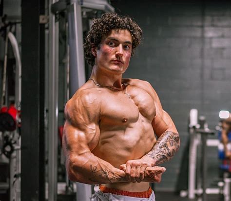 Jesse James West : r/gymsnark